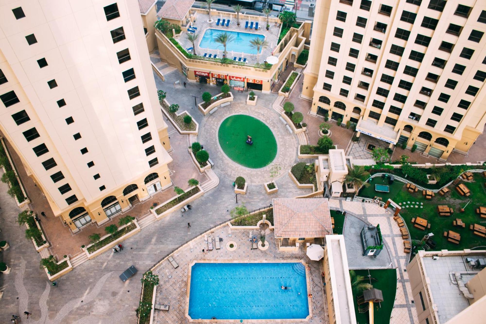 Lunar Hostel 96 Dubai Exterior foto